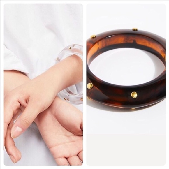 Free People Jewelry - Irregular// Free People Resin Gold Stud Bangle Bracelet
